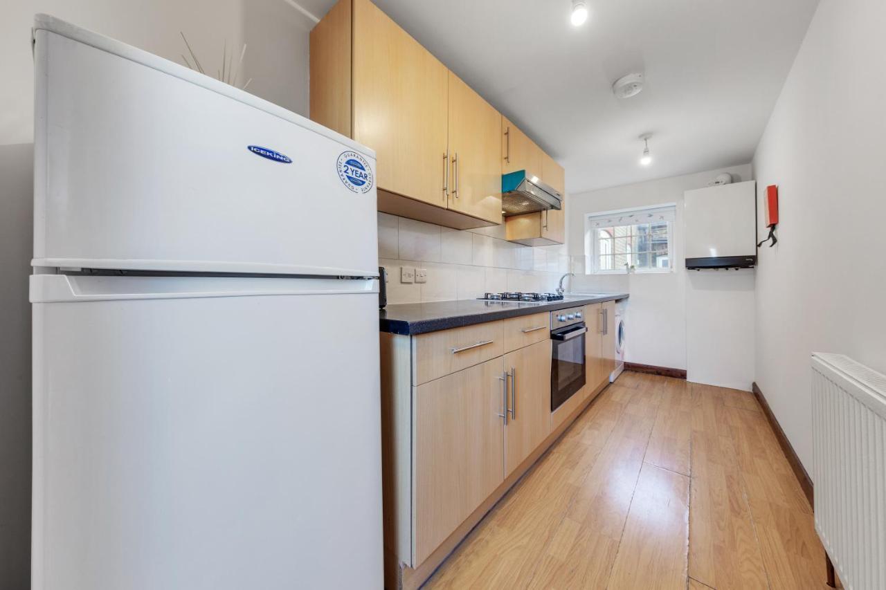 Cozy 1 Bed/Sleep 3/ Londonアパートメント エクステリア 写真
