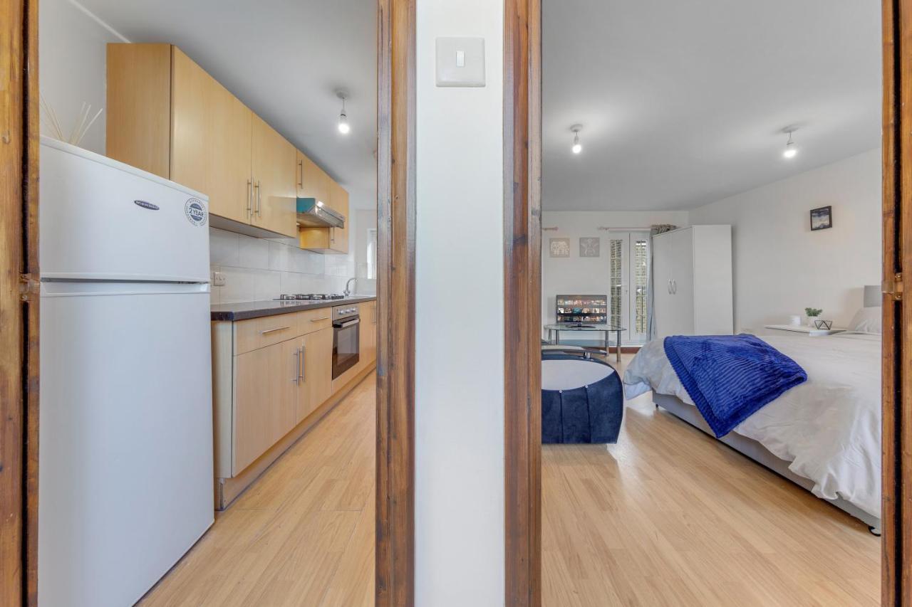 Cozy 1 Bed/Sleep 3/ Londonアパートメント エクステリア 写真