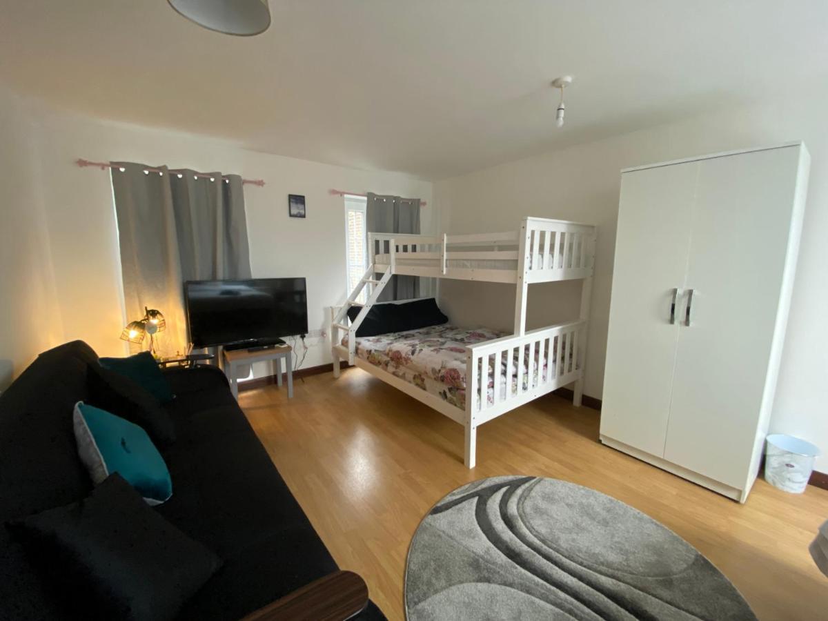 Cozy 1 Bed/Sleep 3/ Londonアパートメント エクステリア 写真